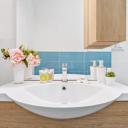 Guesthost - Vista Su San Luca Apartman Bologna