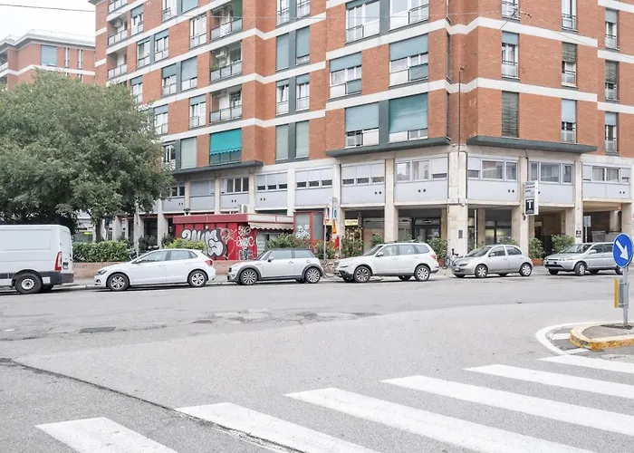 Guesthost - Vista Su San Luca شقة بولونيا