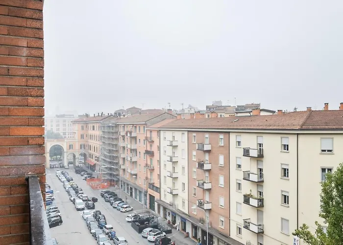 Lägenhet Guesthost - Vista Su San Luca Bologna