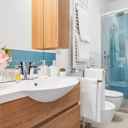 Guesthost - Vista Su San Luca Apartment Bologna